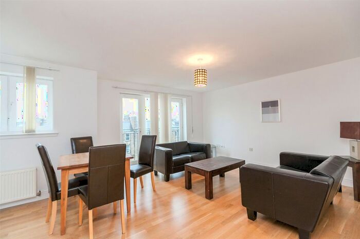 2 Bedroom Flat To Rent In Hermand Street, Edinburgh, EH11