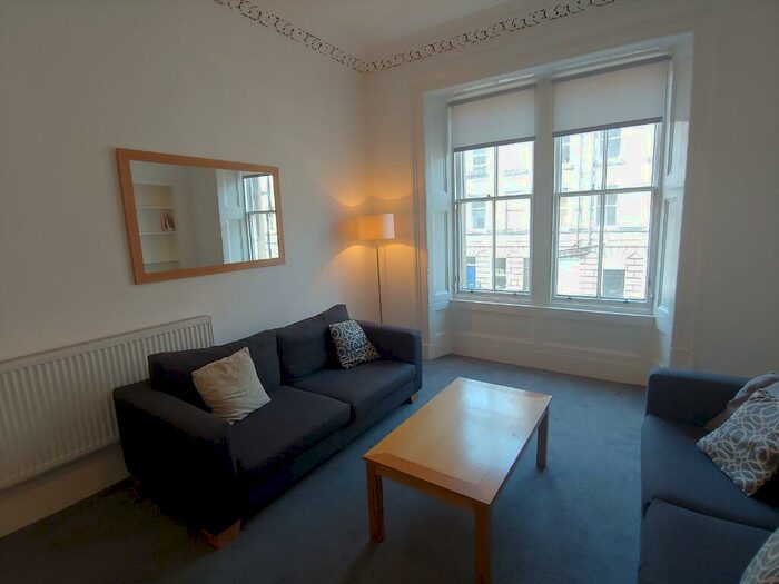 3 Bedroom Flat To Rent In Montague Street, Newington, Edinburgh, EH8