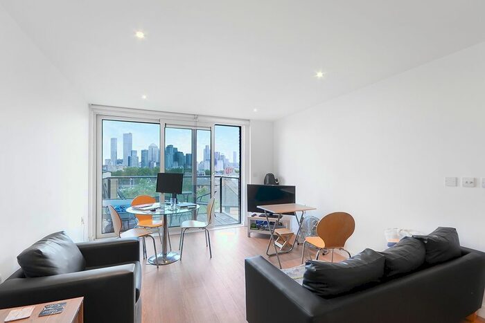 2 Bedroom Flat To Rent In Seafarer Way, London, SE16