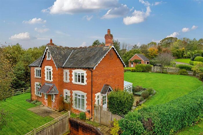 4 Bedroom Detached House For Sale In Waytown, Bridport, DT6