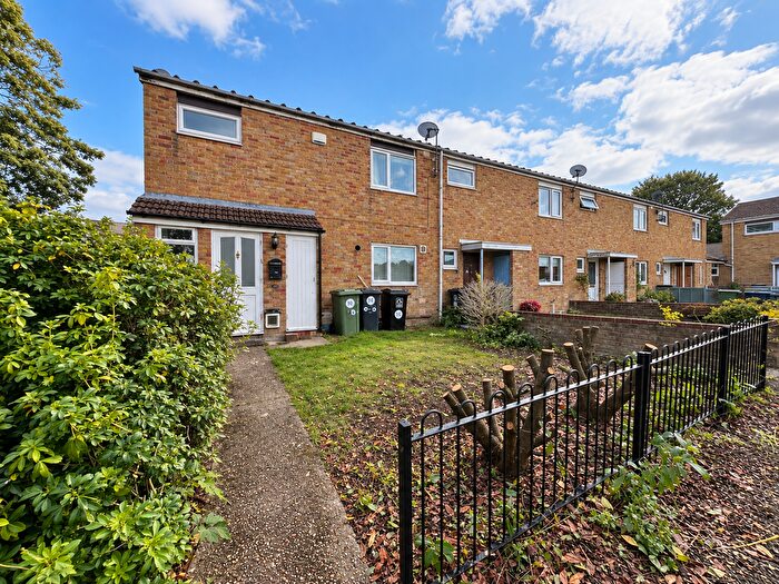 3 Bedroom End Terrace House To Rent In Chopin Road, Basingstoke, RG22