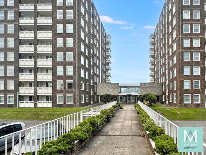 2 Bedroom Flat To Rent In Seabright, West Parade, BN11