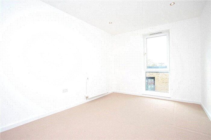 2 Bedroom Apartment For Sale In Witley House, Garfield Road, Addlestone, KT15