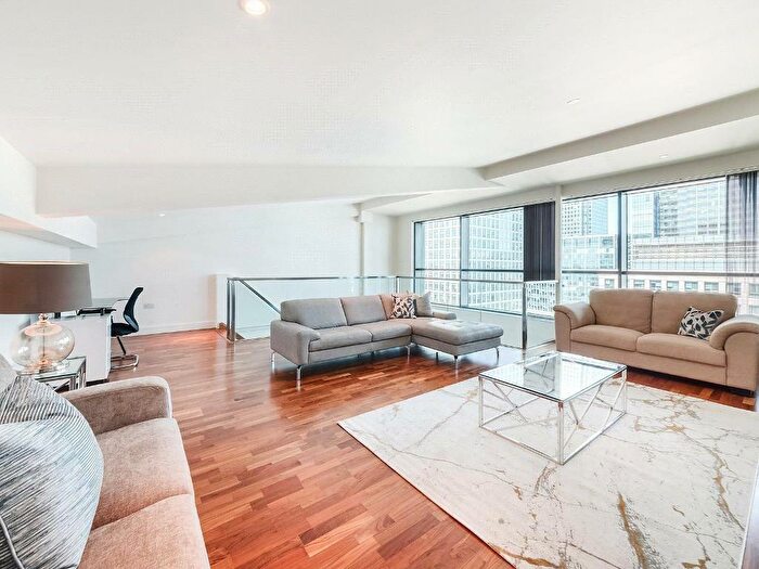 2 Bedroom Apartment To Rent In Discovery Dock Apartments East, Canary Wharf, London, E14