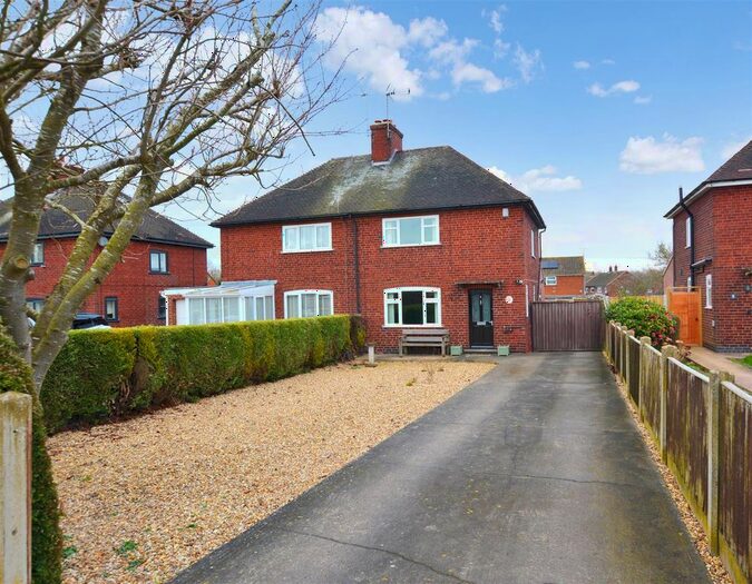 3 Bedroom Semi-Detached House For Sale In Eakring Road, Wellow, Newark, NG22