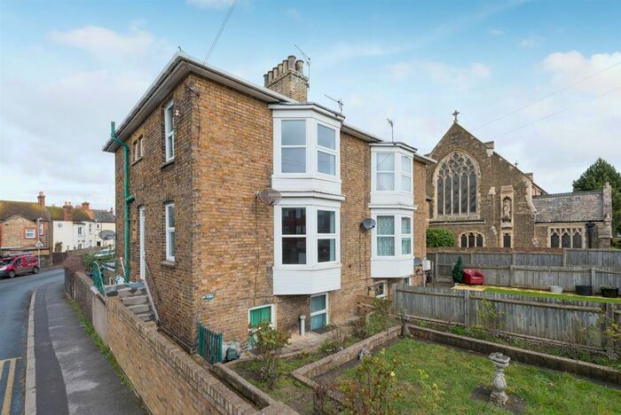 4 Bedroom Maisonette To Rent In Hereson Road, Ramsgate, CT11