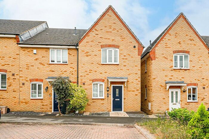 2 Bedroom End Terrace House For Sale In Deverell Way, Leighton Buzzard, LU7