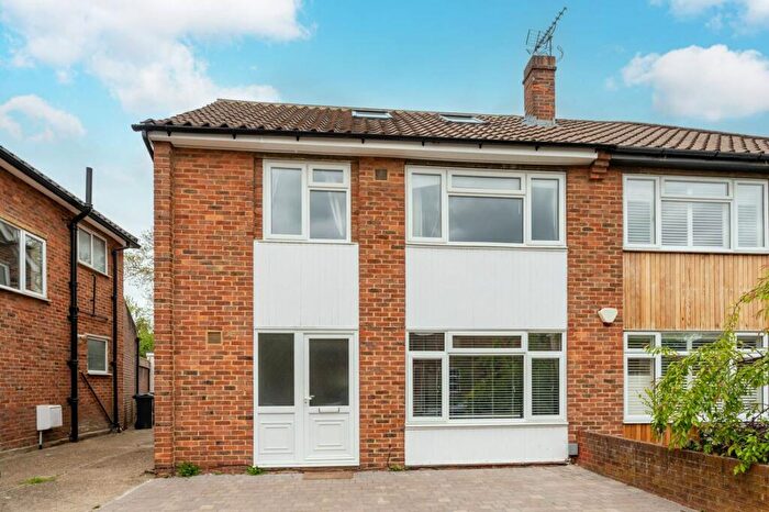 5 Bedroom Semi-Detached House To Rent In Chatsworth Way, West Norwood, London, SE27