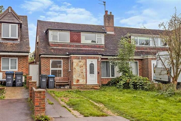 2 Bedroom Property To Rent In Vale Road, Haywards Heath, RH16