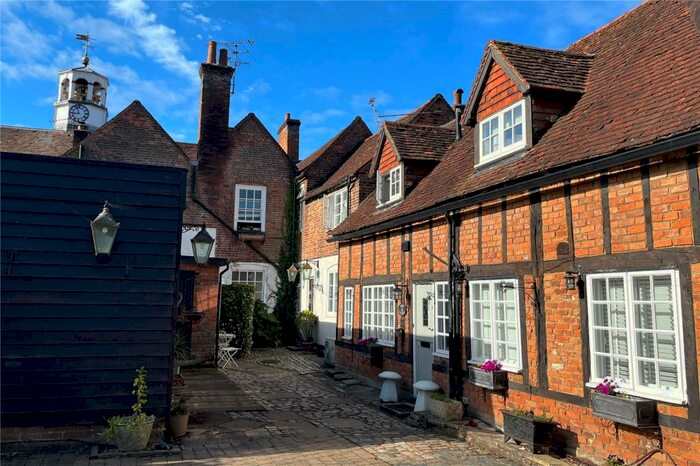 1 Bedroom Apartment To Rent In Church Street, Amersham, HP7