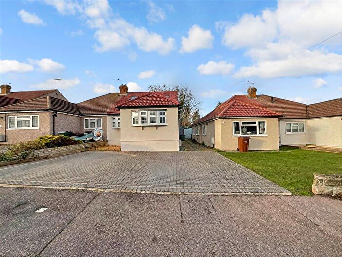 4 Bedroom Semi-Detached Bungalow For Sale In Balmoral Road, Sutton At Hone, Dartford, Kent, DA4