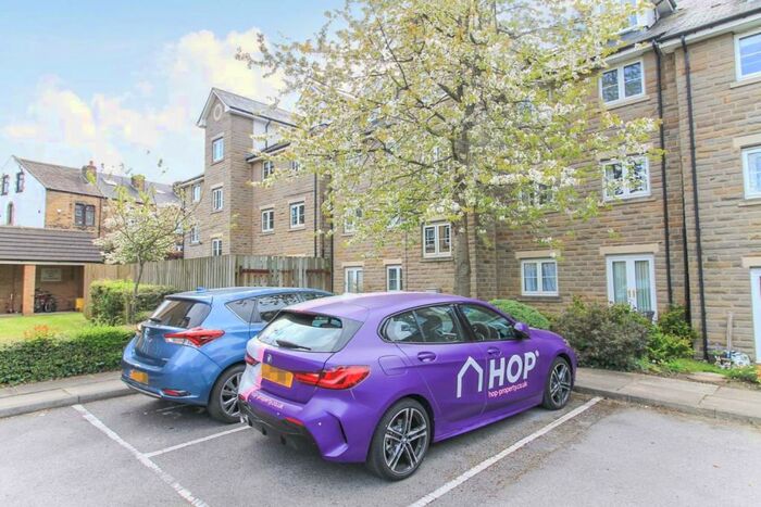2 Bedroom Apartment To Rent In Queens Court, Richardshaw Lane, Pudsey, LS28