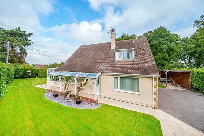 4 Bedroom Detached House For Sale In Green Lane, Axminster, EX13