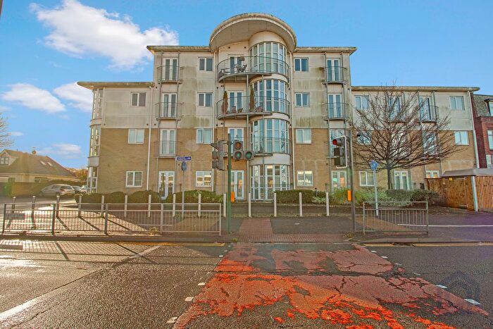 1 Bedroom Flat For Sale In Flat, Point Castle Lane West, Bournemouth, BH8