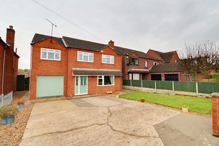4 Bedroom Detached House For Sale In Grayingham Road, Kirton Lindsey, Lincolnshire, DN21