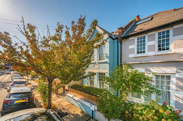 4 Bedroom Property To Rent In First Avenue, Mortlake, SW14