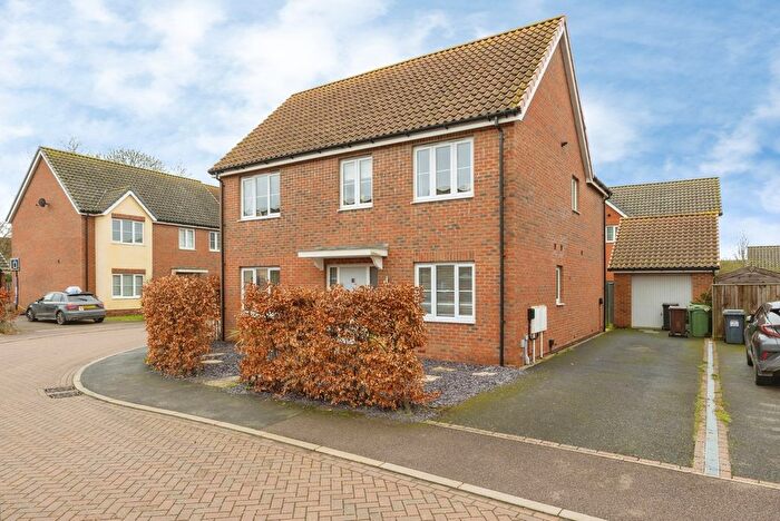 4 Bedroom Detached House For Sale In Serotine Avenue, Hethersett, Norwich, Norfolk, NR9