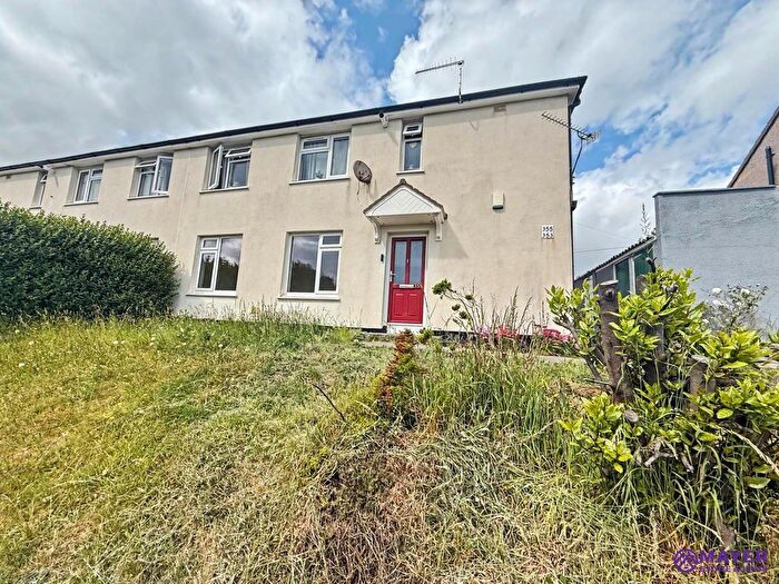 2 Bedroom Flat For Sale In Taunton Avenue, Plymouth, PL5
