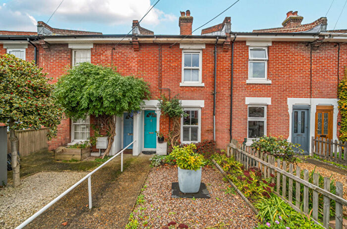 2 Bedroom Terraced House For Sale In New Road, Netley Abbey, Southampton, Hampshire, SO31