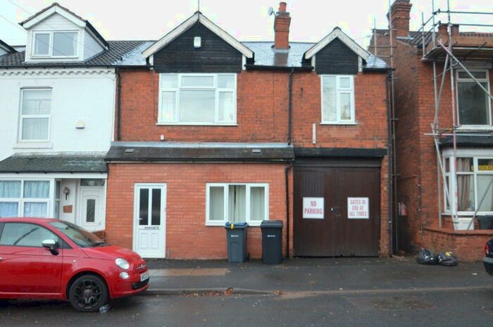 5 Bedroom House To Rent In Heeley Road, Birmingham, B29