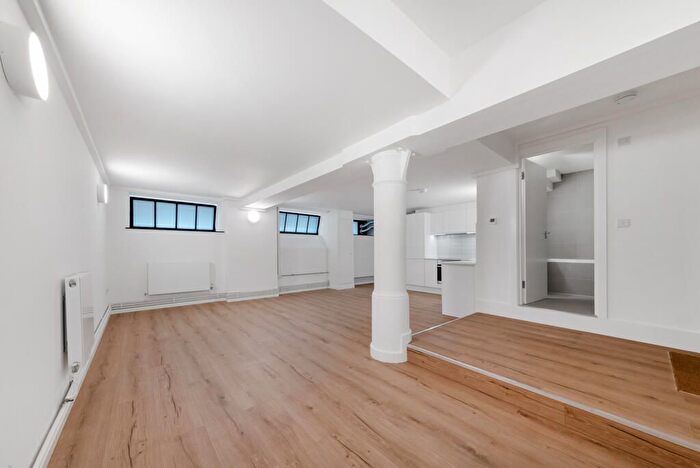 Studio To Rent In Springfield House, Tyssen Street, London, E8