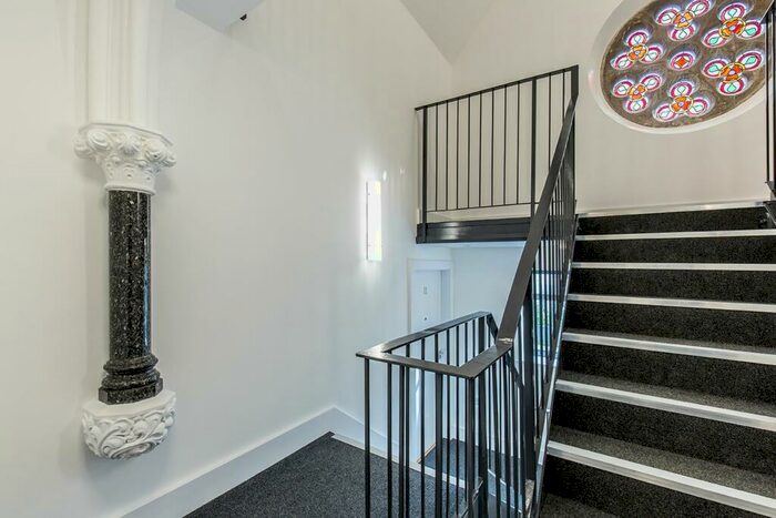 1 Bedroom Flat To Rent In Old Church Court, Grove Road, N11