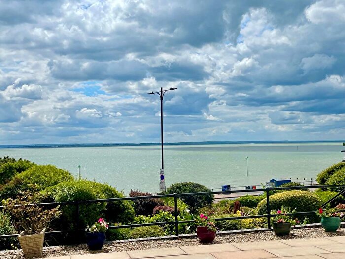 1 Bedroom Flat For Sale In Homecove House, Holland Road, Westcliff-on-sea, SS0