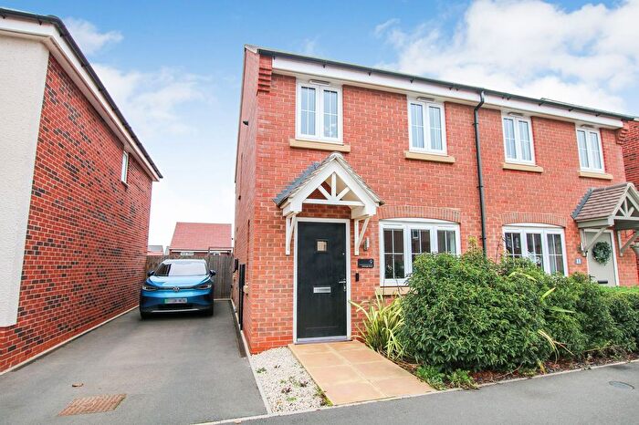 2 Bedroom Semi Detached House For Sale In Heritage Road, Castle Donington, Derbyshire, DE74