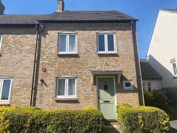 3 Bedroom End Of Terrace House To Rent In Granville Way, Sherborne, DT9