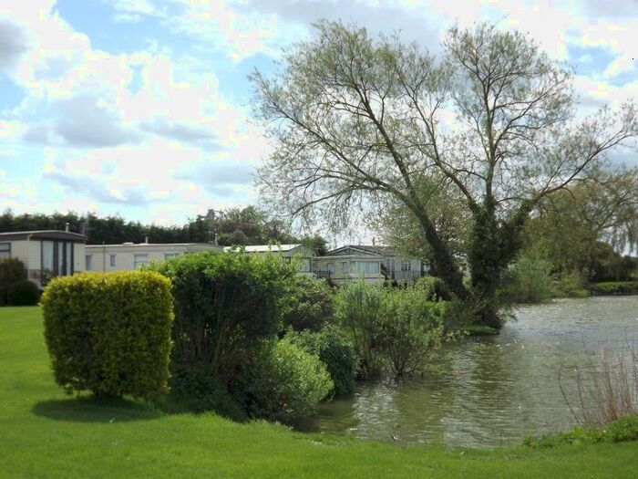 2 Bedroom Mobile/park Home For Sale In Bedford Bank, Welney, Wisbech, PE14