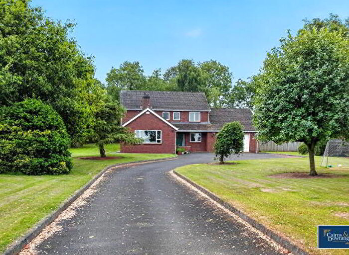 5 Bedroom Detached House For Sale In Banbridge Road, Dromore, BT25