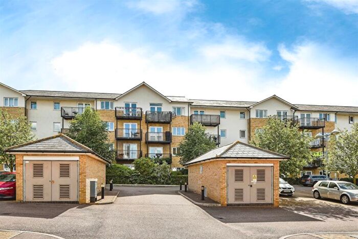 2 Bedroom Flat To Rent In Sharps Court, Cooks Way, Hitchin, SG4