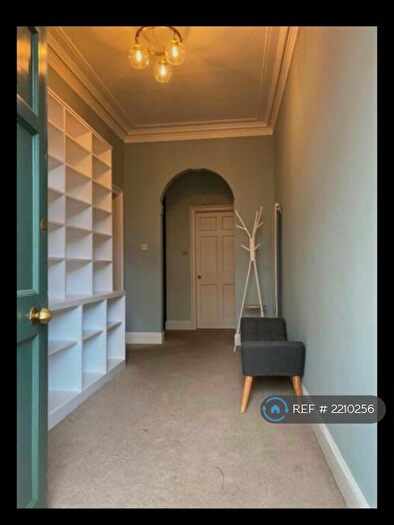 3 Bedroom Flat To Rent In Stockbridge, Edinburgh, EH4