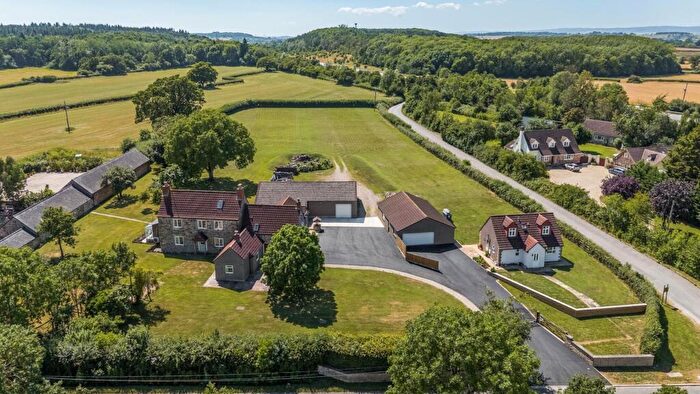 5 Bedroom Detached House For Sale In Lower Wick, Dursley, GL11