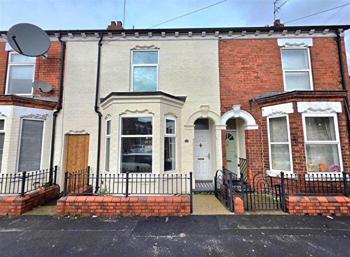 2 Bedroom Terraced House To Rent In Ena Street, Hull, HU3