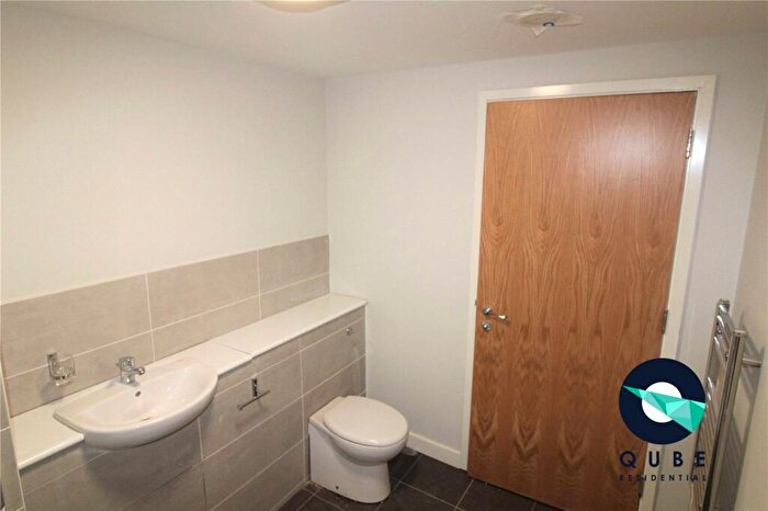 2 Bedroom Flat To Rent In Adelphi Street, Salford, Greater Manchester, M3