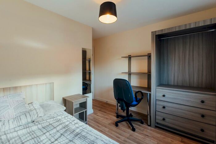 4 Bedroom House To Rent In Wheeltappers Way, Loughborough, LE11