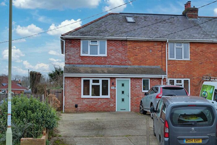 2 Bedroom End Of Terrace House For Sale In Nursling, Southampton, SO16