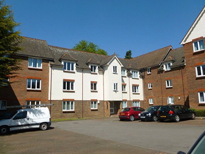 1 Bedroom Flat To Rent In Granville Place, Elm Park Road, Pinner, Middlesex, HA5