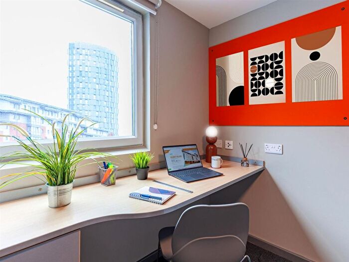 1 Bedroom Flat To Rent In Lineker Road, Leicester, LE2