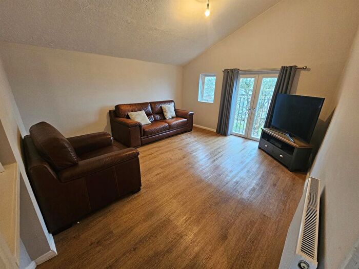 1 Bedroom Apartment For Sale In Arundel Green, Aylesbury, HP20
