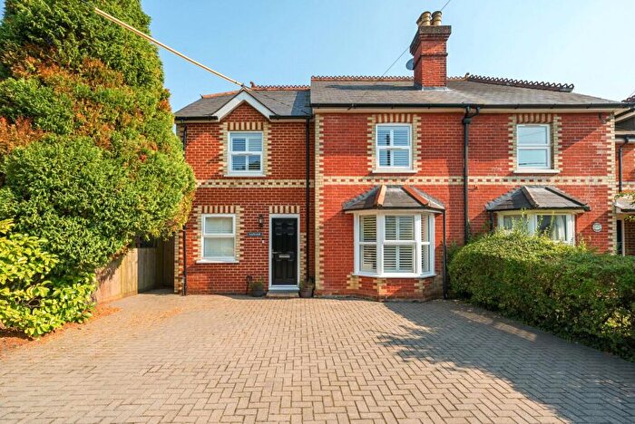 4 Bedroom Semi-Detached House For Sale In Thursley Road, Elstead, Godalming, GU8