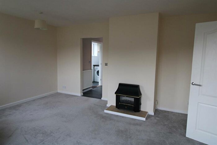 2 Bedroom Detached Bungalow To Rent In Champions Gardens, Beaminster, DT8
