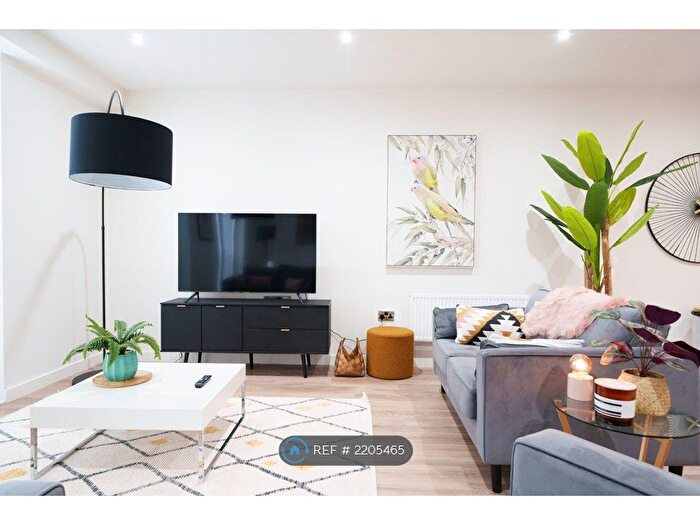 4 Bedroom Detached House To Rent In Millbank Street, Manchester, M1