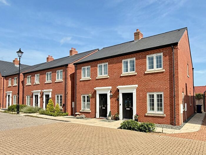 2 Bedroom Semi-Detached House For Sale In Jaric Lane, Brampton, PE28
