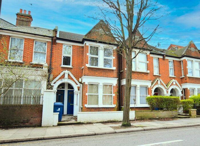 2 Bedroom Maisonette To Rent In Southfield Road, Chiswick, London, W4