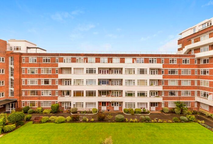 1 Bedroom Flat To Rent In Upper Richmond Road, Putney, London, SW15