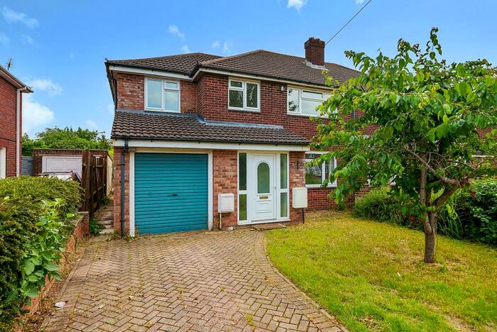 5 Bedroom Semi-Detached House To Rent In Upper Stratton, Swindon, SN2