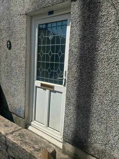 2 Bedroom Semi-Detached House To Rent In Neath Road, Neath, SA11