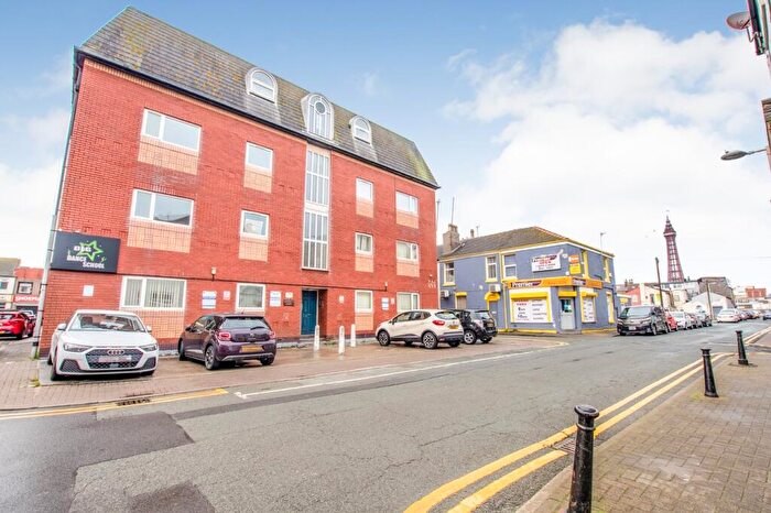1 Bedroom Apartment For Sale In Singleton Street, Blackpool, FY1